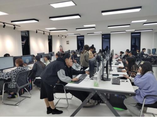 学院介绍 开封文化艺术职业学院 中航学院